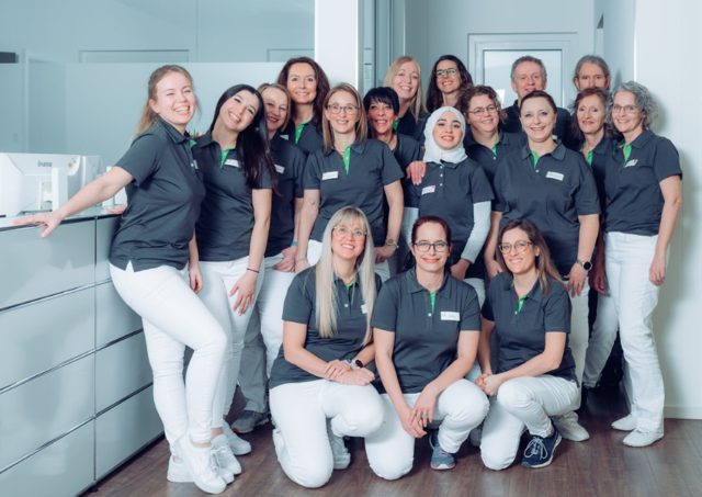 The team of the Bahr & Bahr dental practice